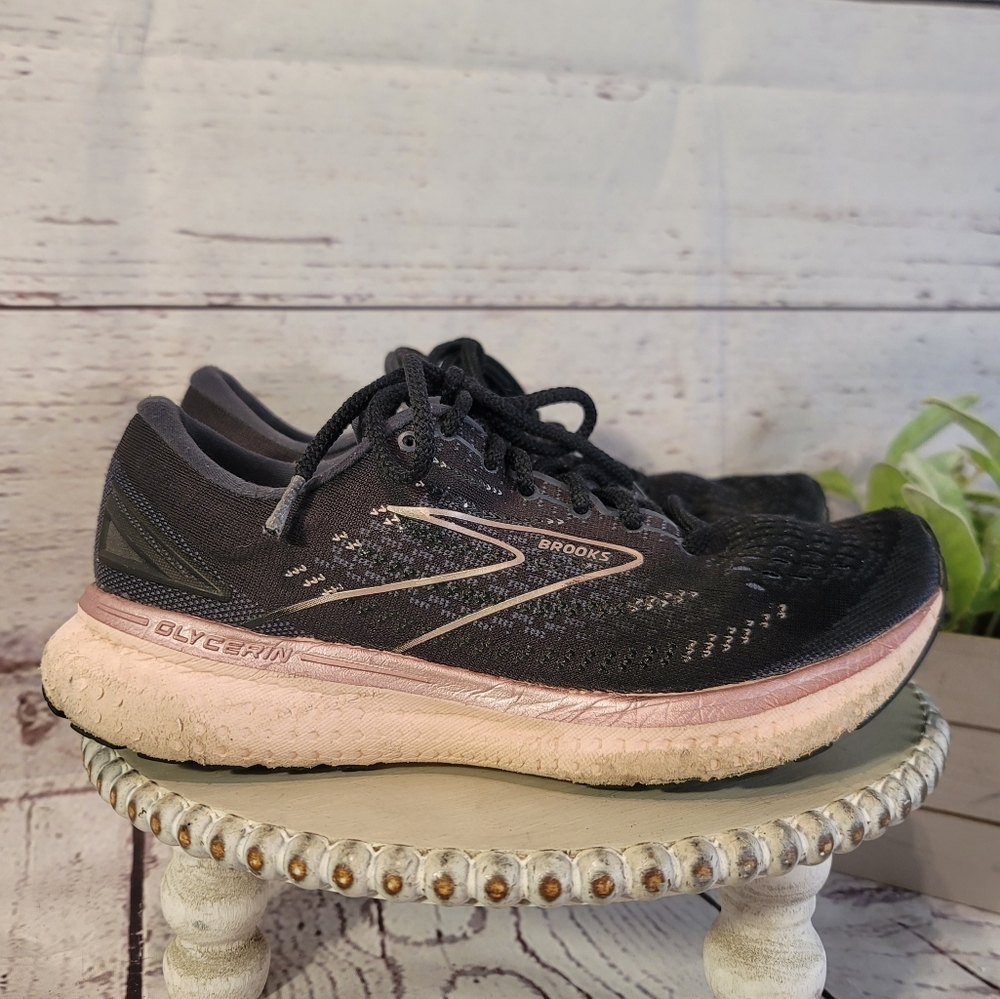Brooks Glycerin 19 1203431B074
Women's Black and Pink Running Shoes Size 8.5B - Picture 5 of 13